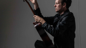 Image of Derek Gripper